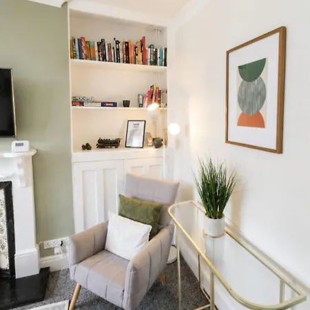 بيت للعطل Retreat Sleeps 5 هاروغايت